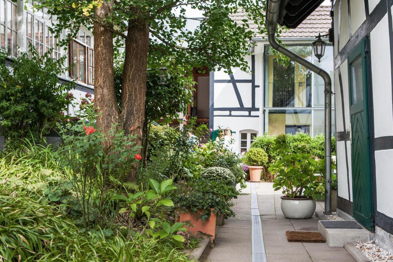 Ferienhaus Im Fachwerkhof 'Haus In Bewegung' Seelscheid エクステリア 写真
