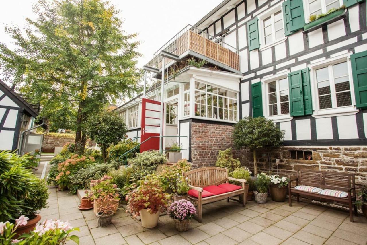 Ferienhaus Im Fachwerkhof 'Haus In Bewegung' Seelscheid エクステリア 写真